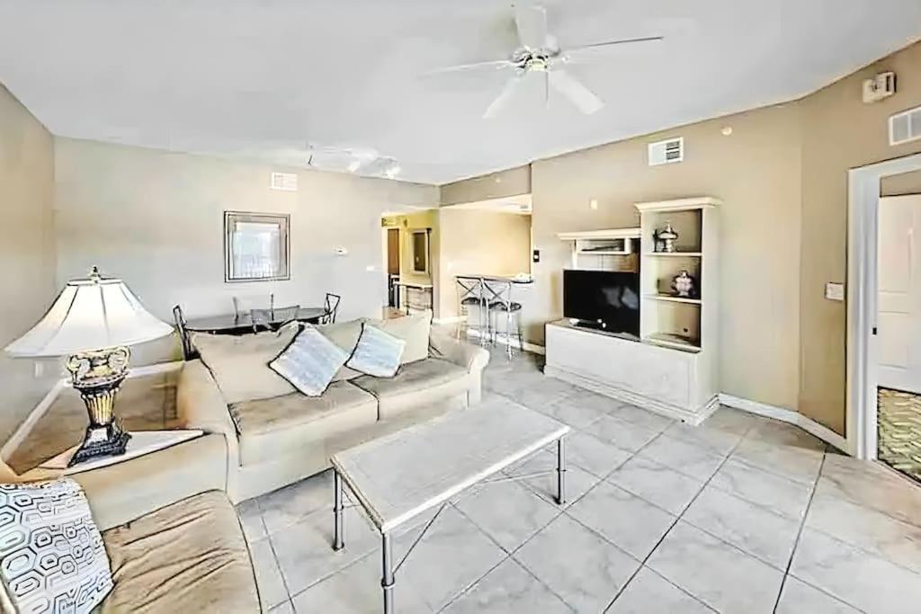 Entire Rental 3-Br Minutes From Disney X8 Hot Tub Apartment 2204 Orlando Exteriér fotografie